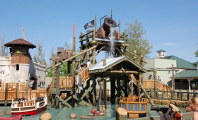 Buccaneer Battle – Six Flags Great America